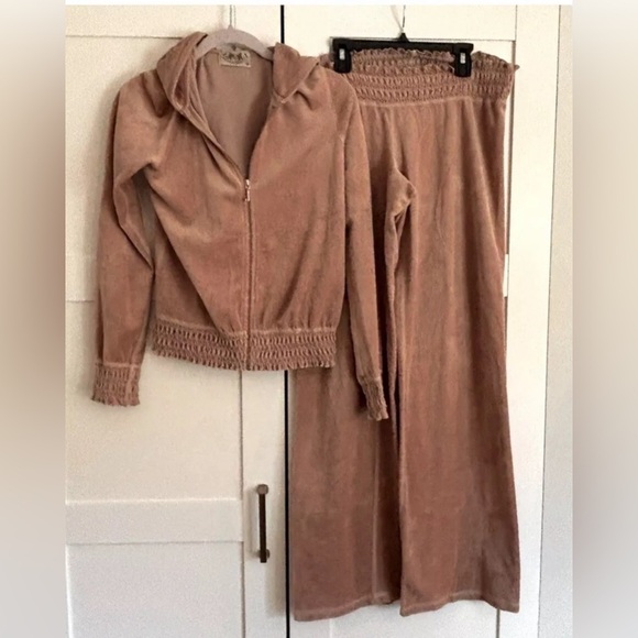 Juicy Couture Velour J Bling Tracksuit Set Size medium Vintage Y2K